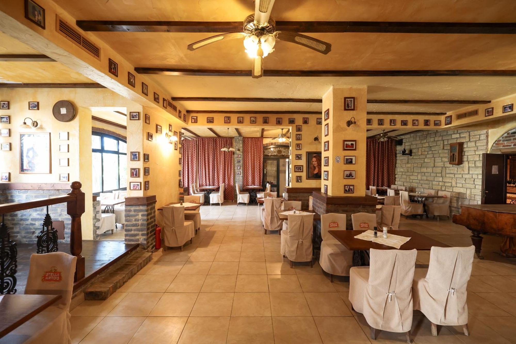 Tribunia Beach Hotel ตรีบูนย์ ภายนอก รูปภาพ