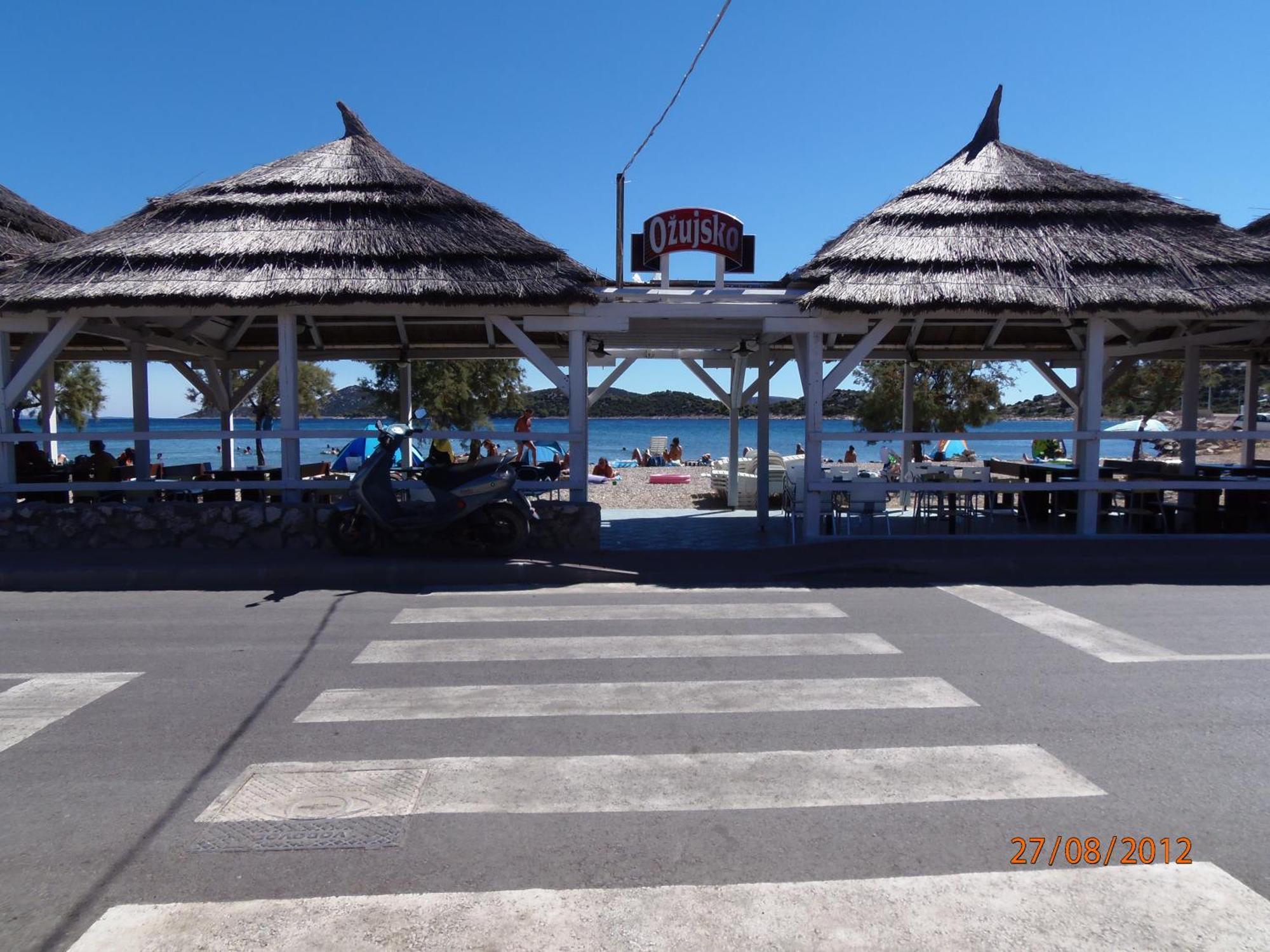 Tribunia Beach Hotel ตรีบูนย์ ภายนอก รูปภาพ